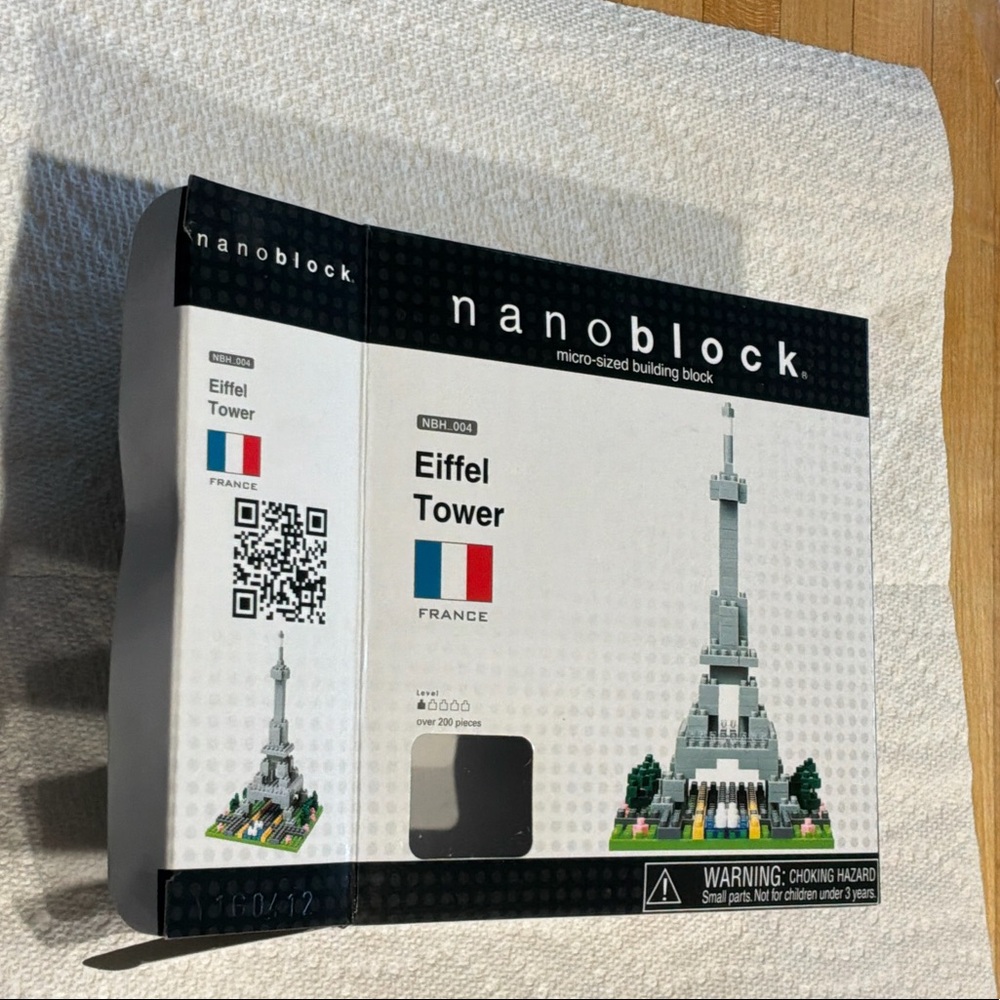 🙂Eiffel Tower Building Set - Gray🙂